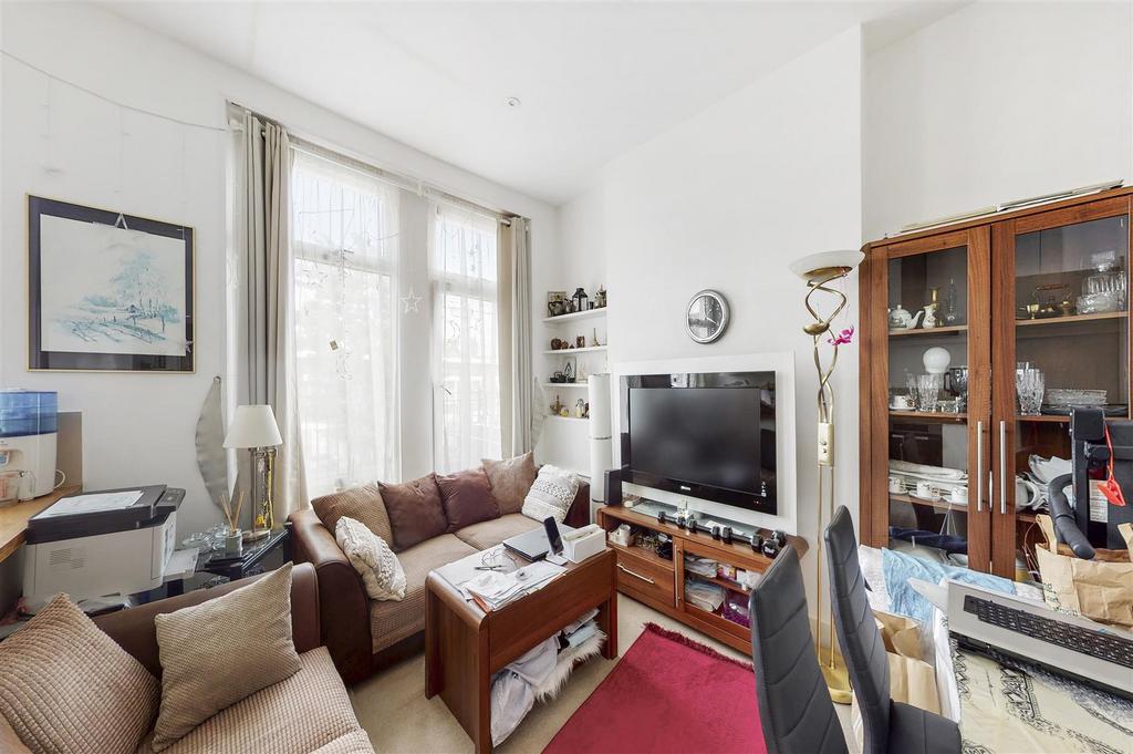 218c High Street - Lr UXqc Akxu BFems Gw2 Rm.jpg