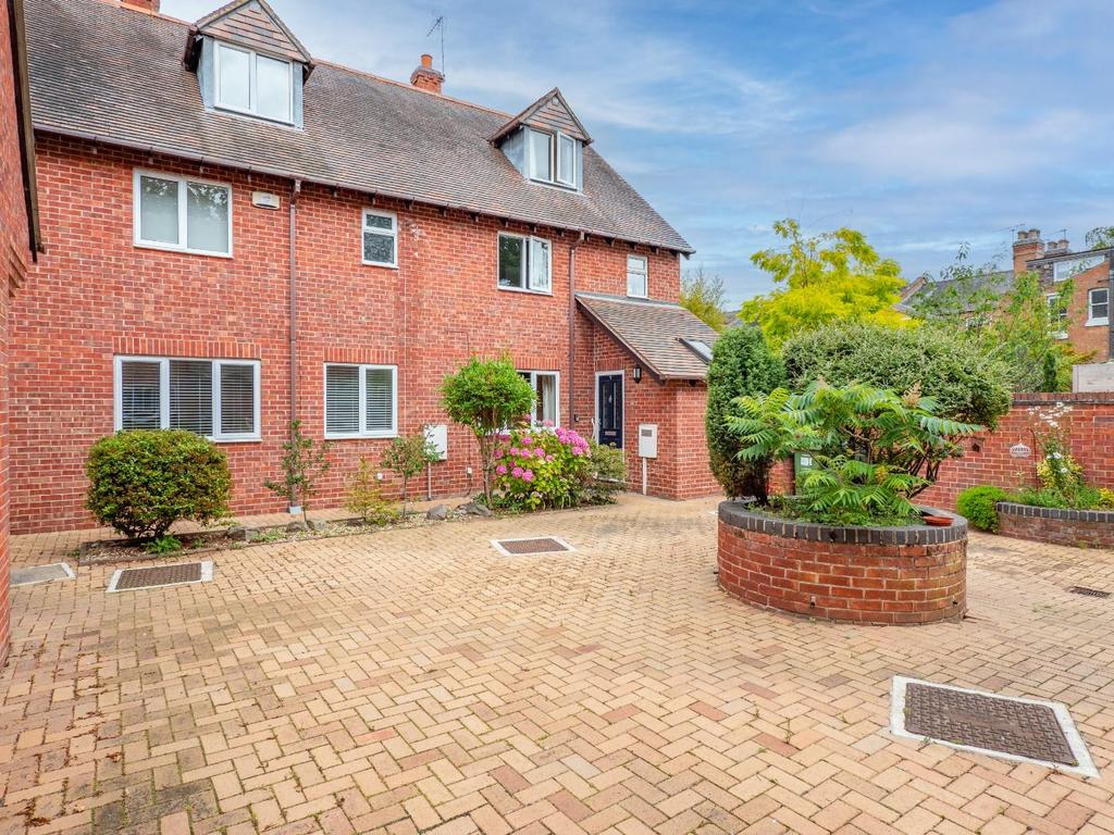 The Old Stone Yard, Rugby Road, Leamington Spa 3 bed townhouse for sale