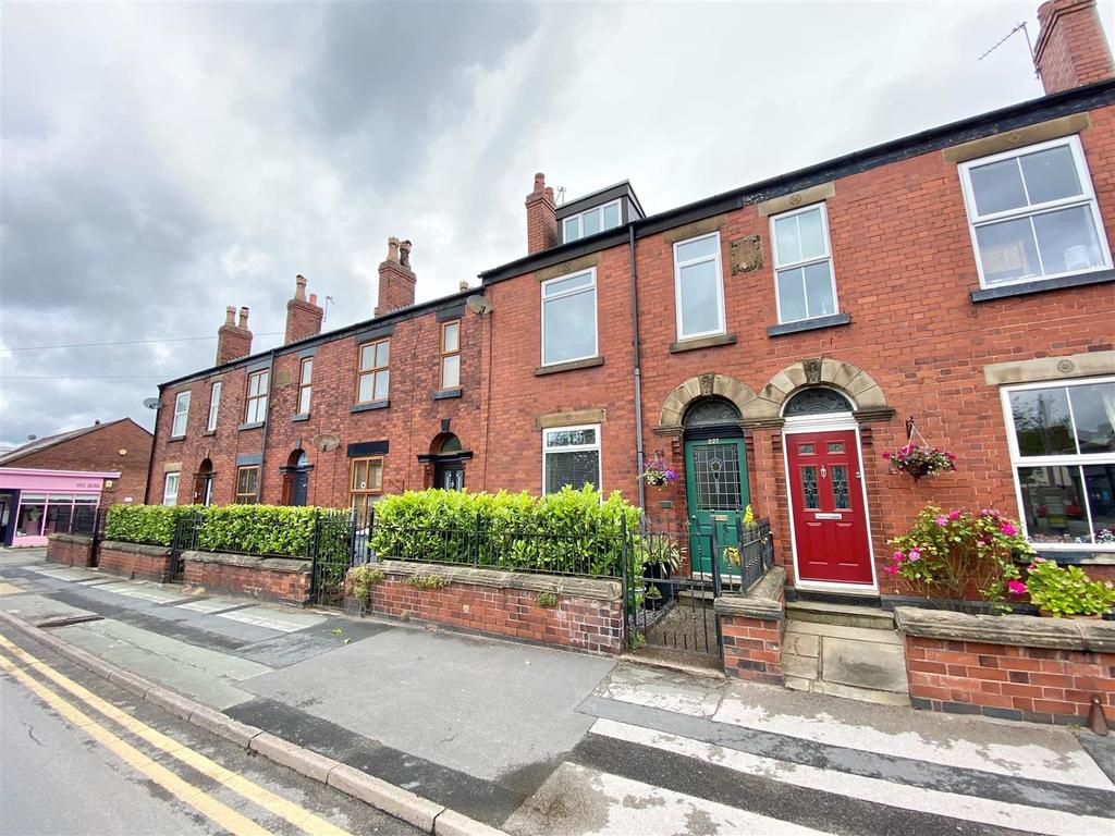 Buxton Road, Macclesfield 3 bed terraced house for sale £285,000