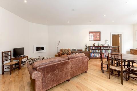 4 bedroom mews to rent, Rothesay Mews, Edinburgh, EH3