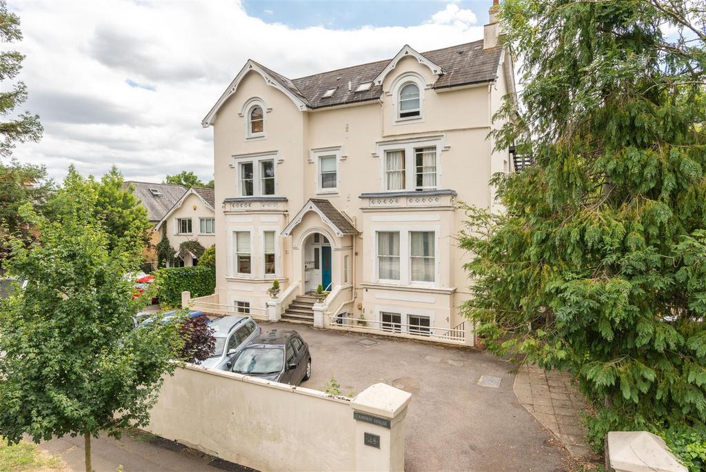 Wolsey Road, East Molesey 4 bed apartment £875,000