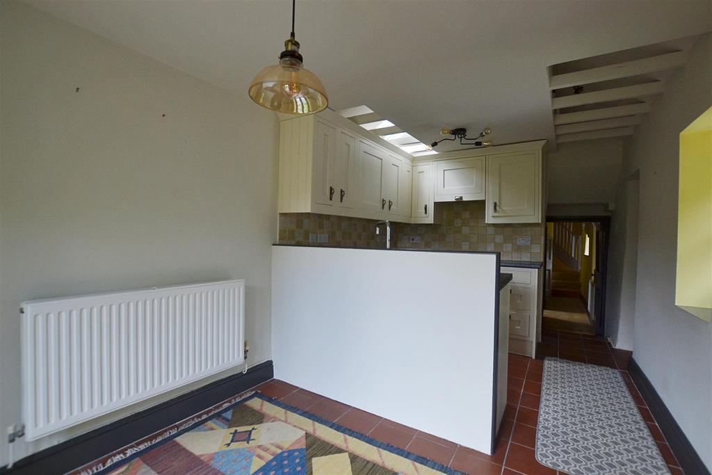 Dining kitchen.JPG