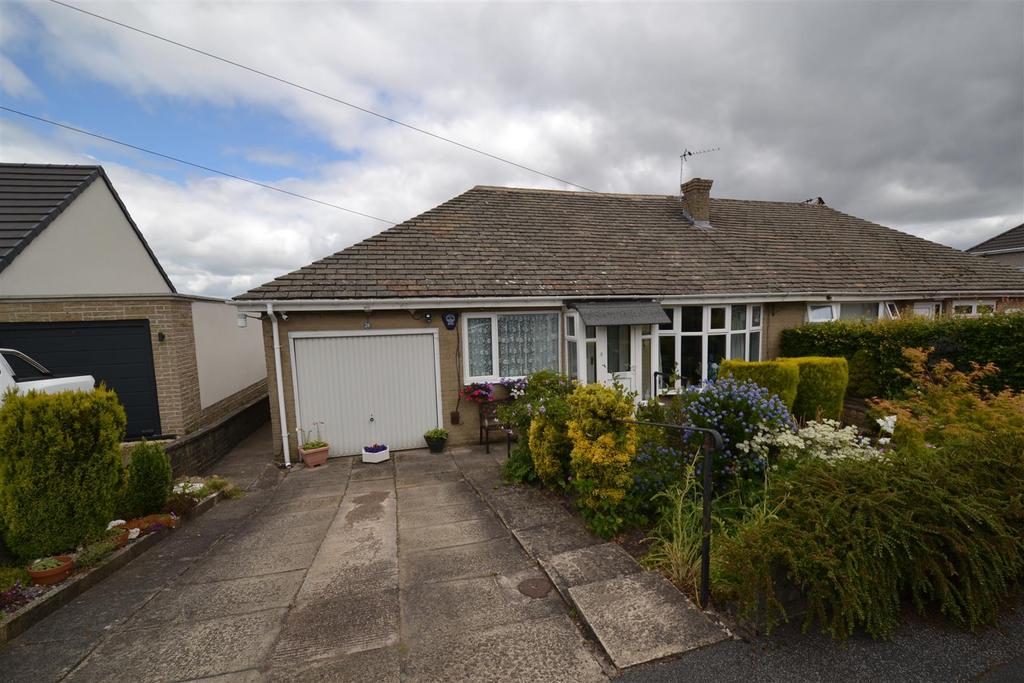Highgate Grove, Clayton Heights, Bradford 2 bed semidetached bungalow