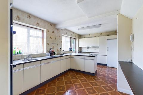 3 Southviews, South Croydon, CR2 8SH
