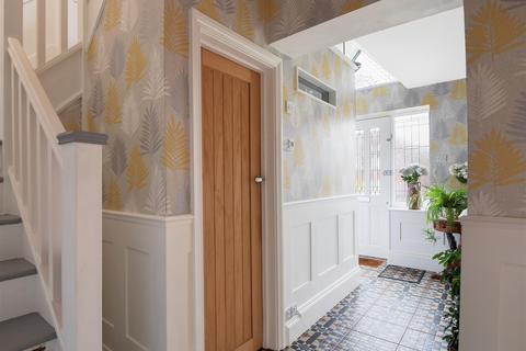 112 Buxton Drive, Bexhill-on-sea, TN39 4AS