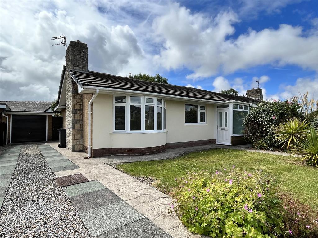 Woodlands Drive, Warton 2 bed semidetached bungalow £299,950