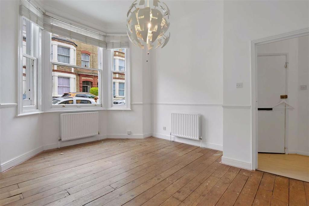 Peak Hill Gardens, Sydenham 1 bed flat £300,000