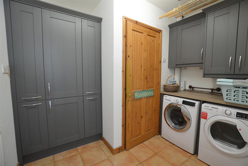 Utility room.JPG