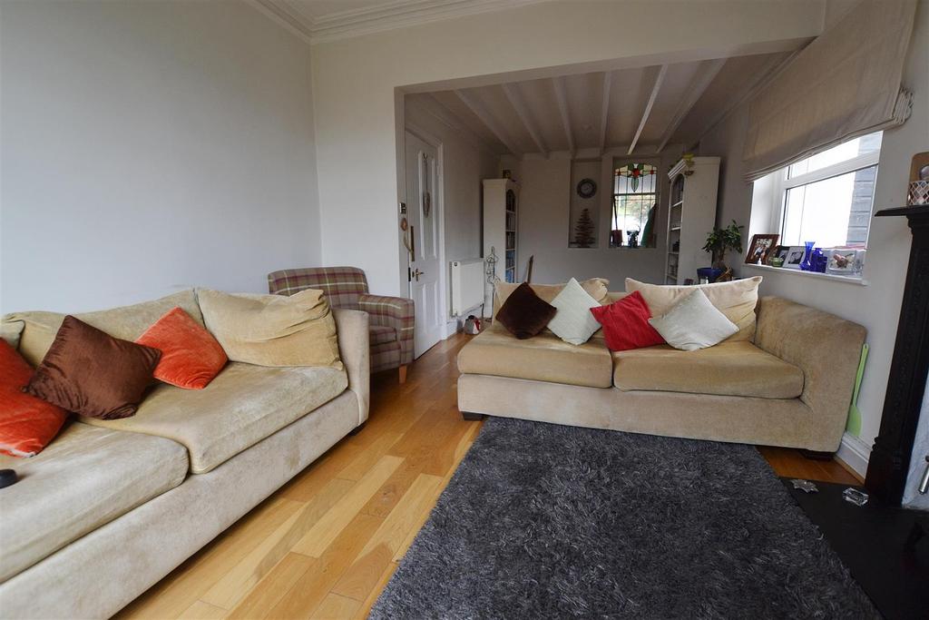 Living room,.JPG