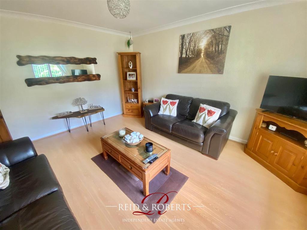 Broughton Grove, Quarry Road Pentre Broughton 2 bed detached bungalow