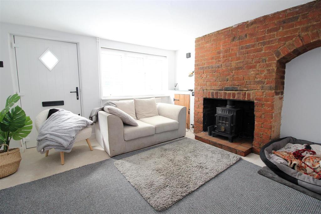 The Hill, Wheathampstead 2 bed cottage for sale £379,950