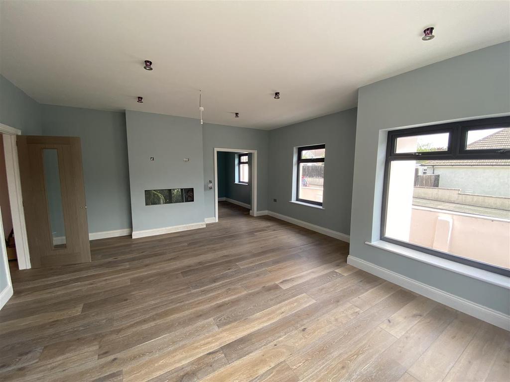 Ruther Park, Haverfordwest 4 bed detached house £500,000