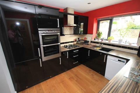 17a Altar Drive, Riddlesden, Keighley, BD20 5ER