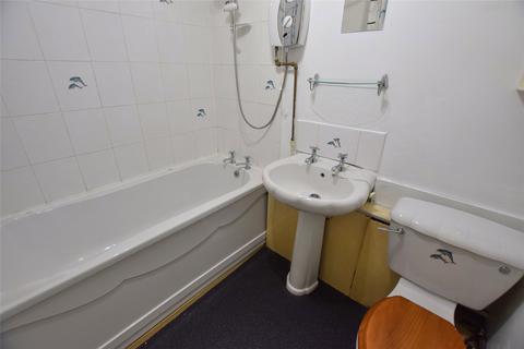 1 bedroom apartment to rent, Stretford Court, Low Fell, NE9