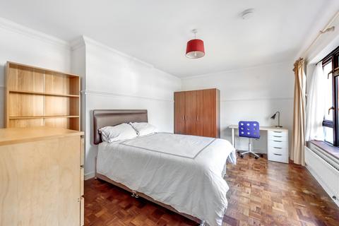 1 Hartshill, Guildford, GU2 8LW