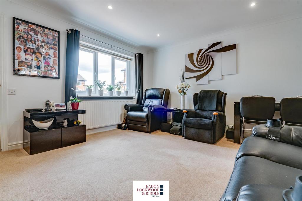 St. Albans Court, Wickersley, Rotherham 2 bed apartment for sale £160,000