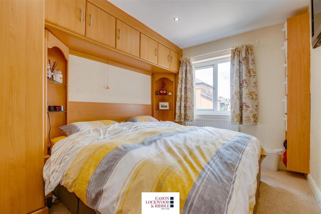 Bedroom 1-1.jpg