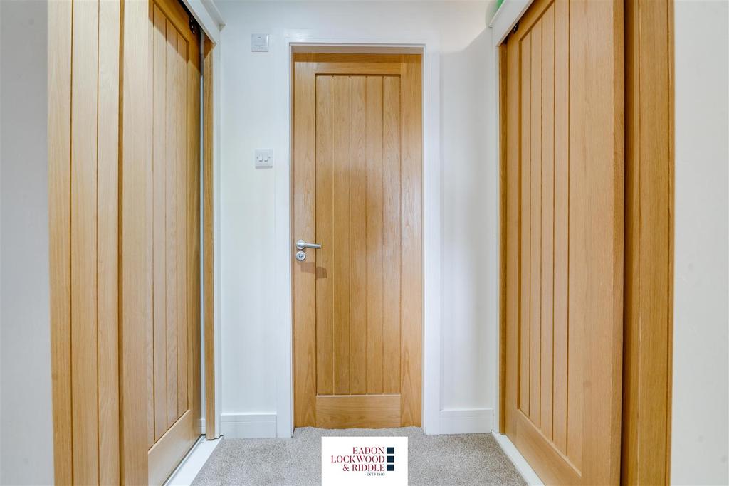 Dressing Area.jpg