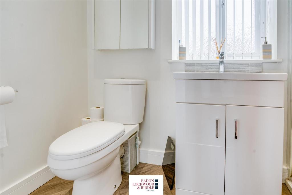 Ensuite 1-1.jpg