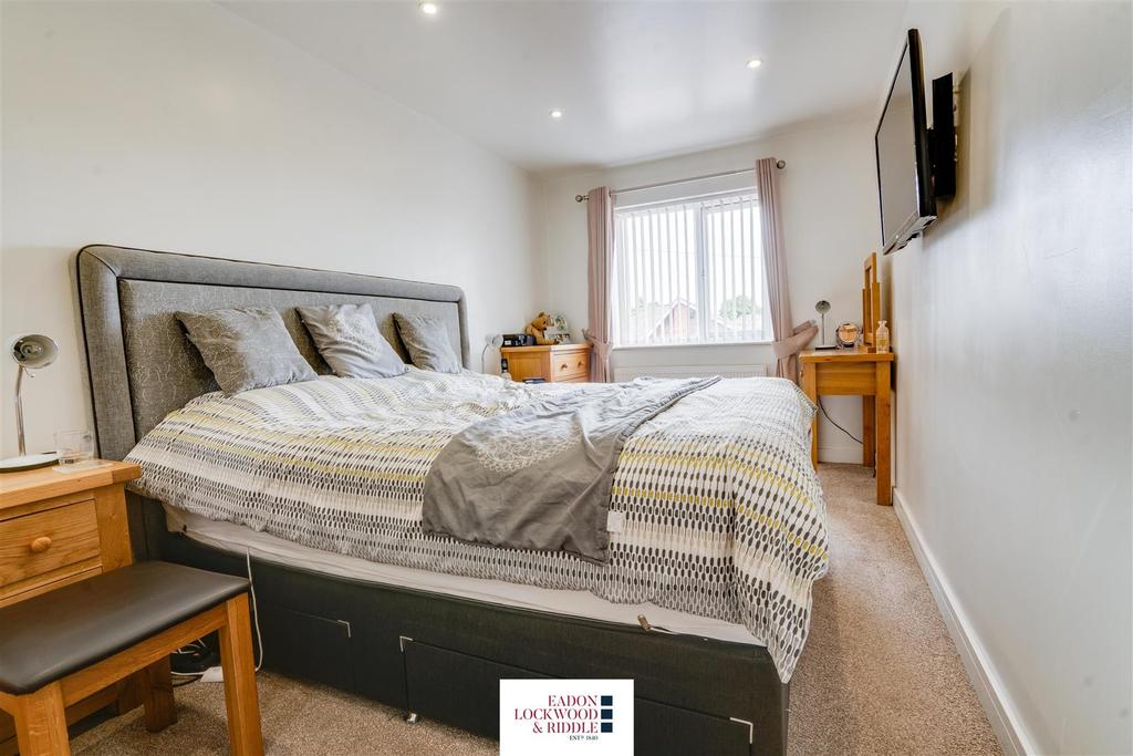 Master Bedroom 1.jpg