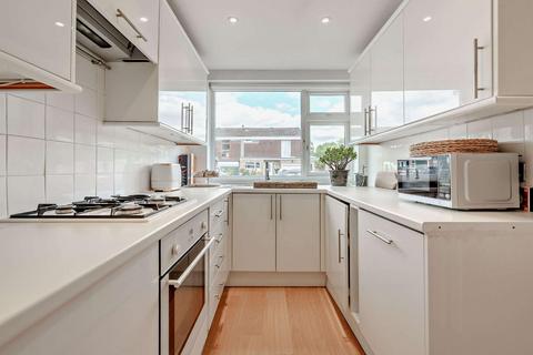7 Furzefield Close, Chislehurst, BR7 5DE