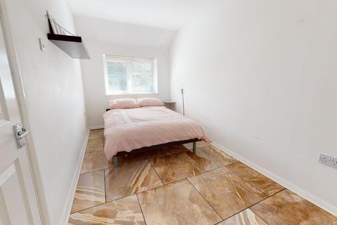 37 Chalky Bank, Gravesend, DA11 7NZ
