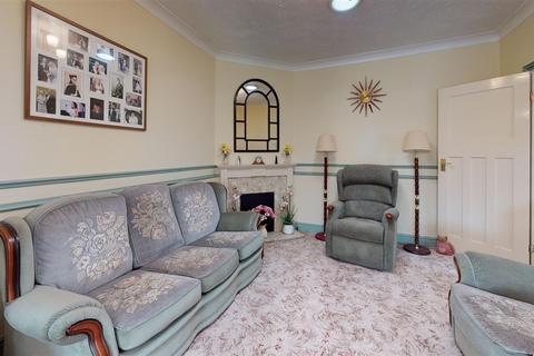 23 Albany Drive, Herne Bay, CT6 8PS