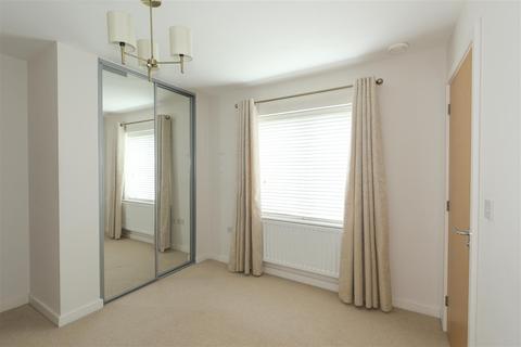 60 Parkview Way, Epsom, KT19 8FF