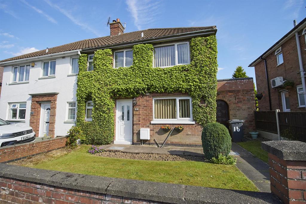 Queensway, Barwell, Leicester 3 bed semidetached house £200,000