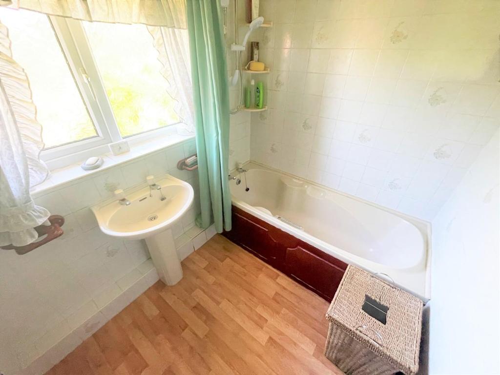 Bathroom Suite