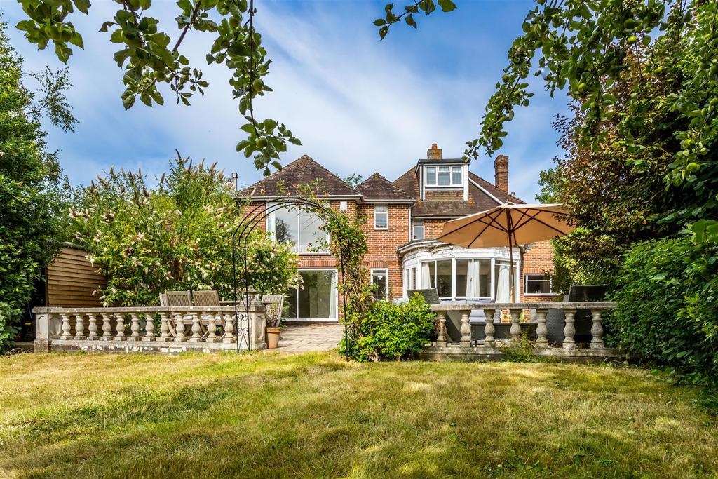 Hirgan Cottage NEW-3.jpg