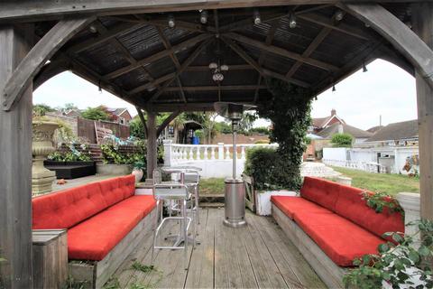 2 Abbey View Drive, Minster On Sea, Sheerness, ME12 2JW