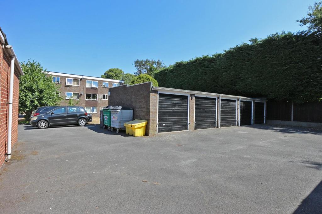 Garages.jpg