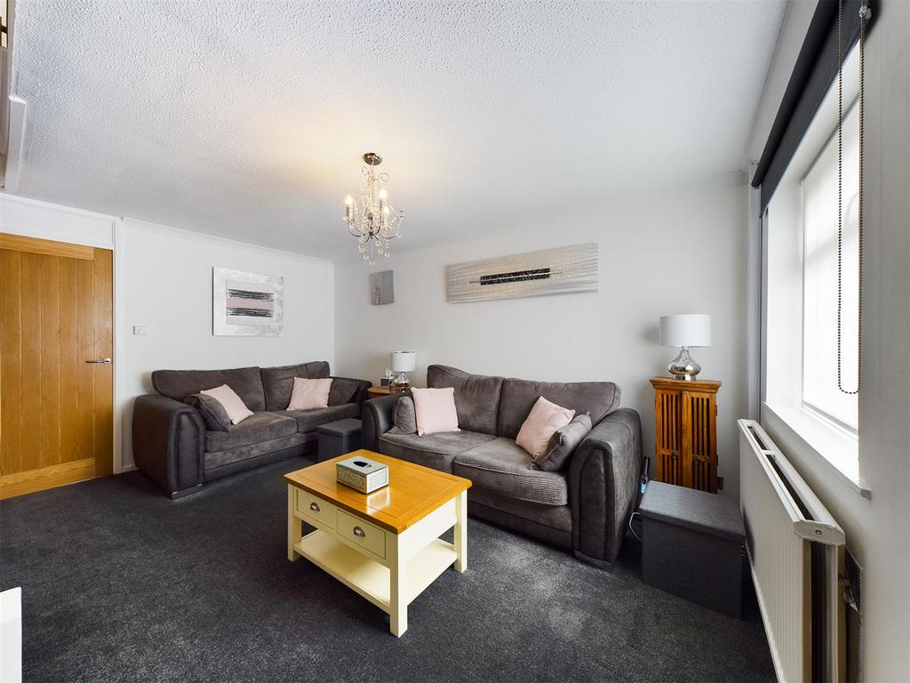 Ellington Drive, Basingstoke 2 bed house £295,000