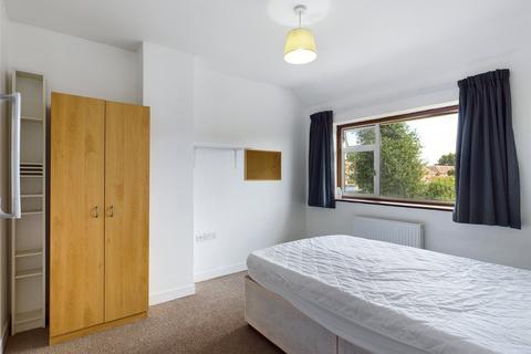 12 Melrose Close, Worcester, WR2 5JE