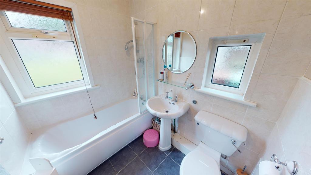 Ellison Drive Bathroom