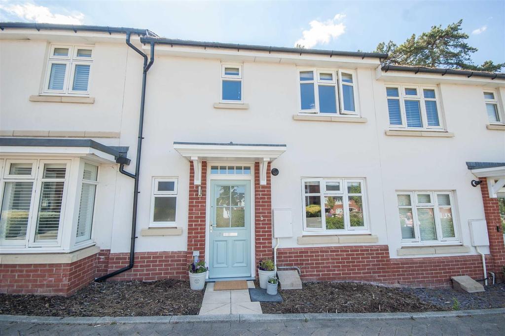 Grace Bartlett Gardens, Chelmsford 2 bed terraced house for sale £375,000