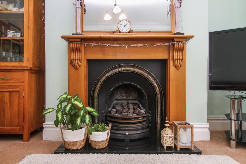 Brook Street, Whitley Bay 4 bed terraced house £325,000