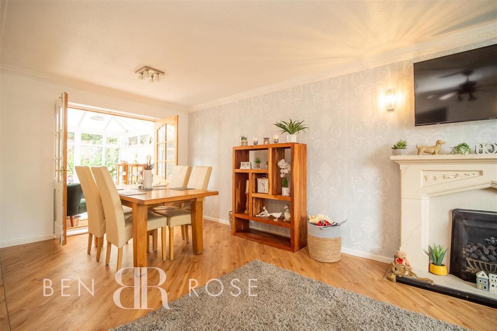 Ingleborough Way, Leyland 4 bed detached house £260,000