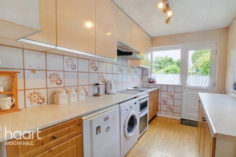 1 Sonnet Walk, Biggin Hill, Westerham, TN16 3NN