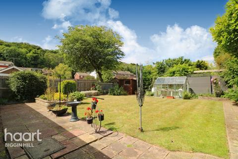 1 Sonnet Walk, Biggin Hill, Westerham, TN16 3NN