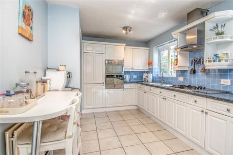 8 Aspens Way, Bromsgrove, B61 0UW
