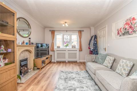 8 Aspens Way, Bromsgrove, B61 0UW