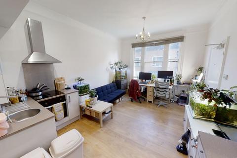 1 bedroom apartment to rent, High Street, Bramley, Busbridge and Hascombe, GU5