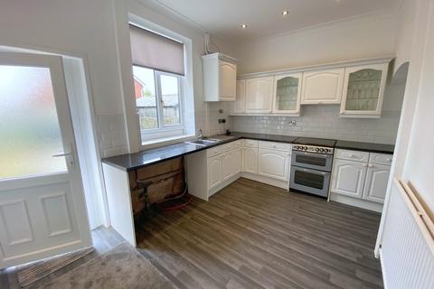 2 bedroom terraced house to rent - Bury Road, Tottington, Bury, BL8 3DY