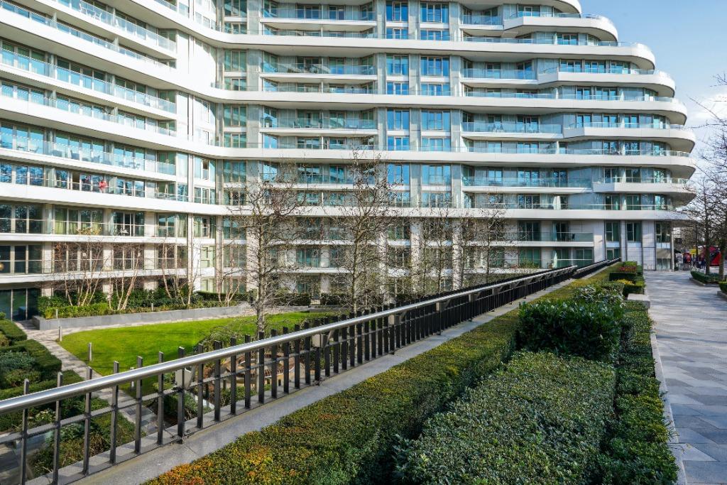 Sopwith Way, Battersea Park, London, SW11 3 bed apartment £4,499 pcm