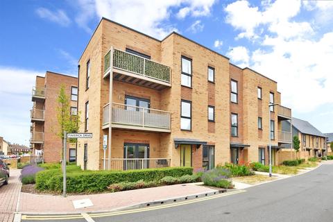 1 Maverick Drive, South Ockendon, RM15 5FY