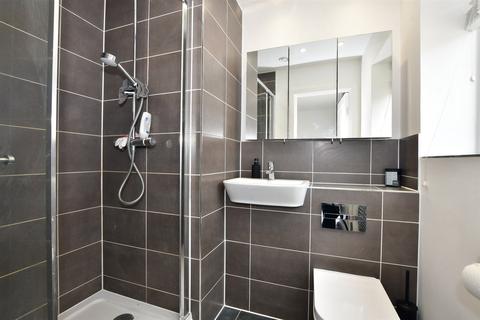 1 Maverick Drive, South Ockendon, RM15 5FY