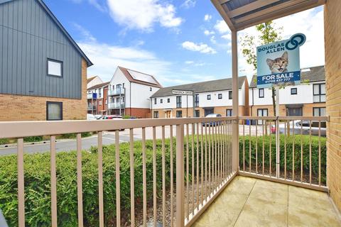 1 Maverick Drive, South Ockendon, RM15 5FY