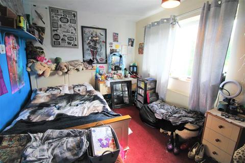 3 bedroom terraced house for sale - Crowland Road, Manchester, M23 2UU